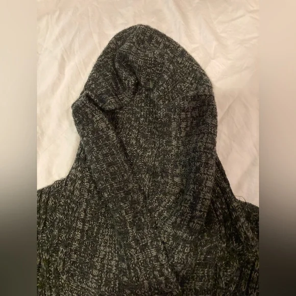 Mottled grey/black peacoat sweater - Picture 2 of 8